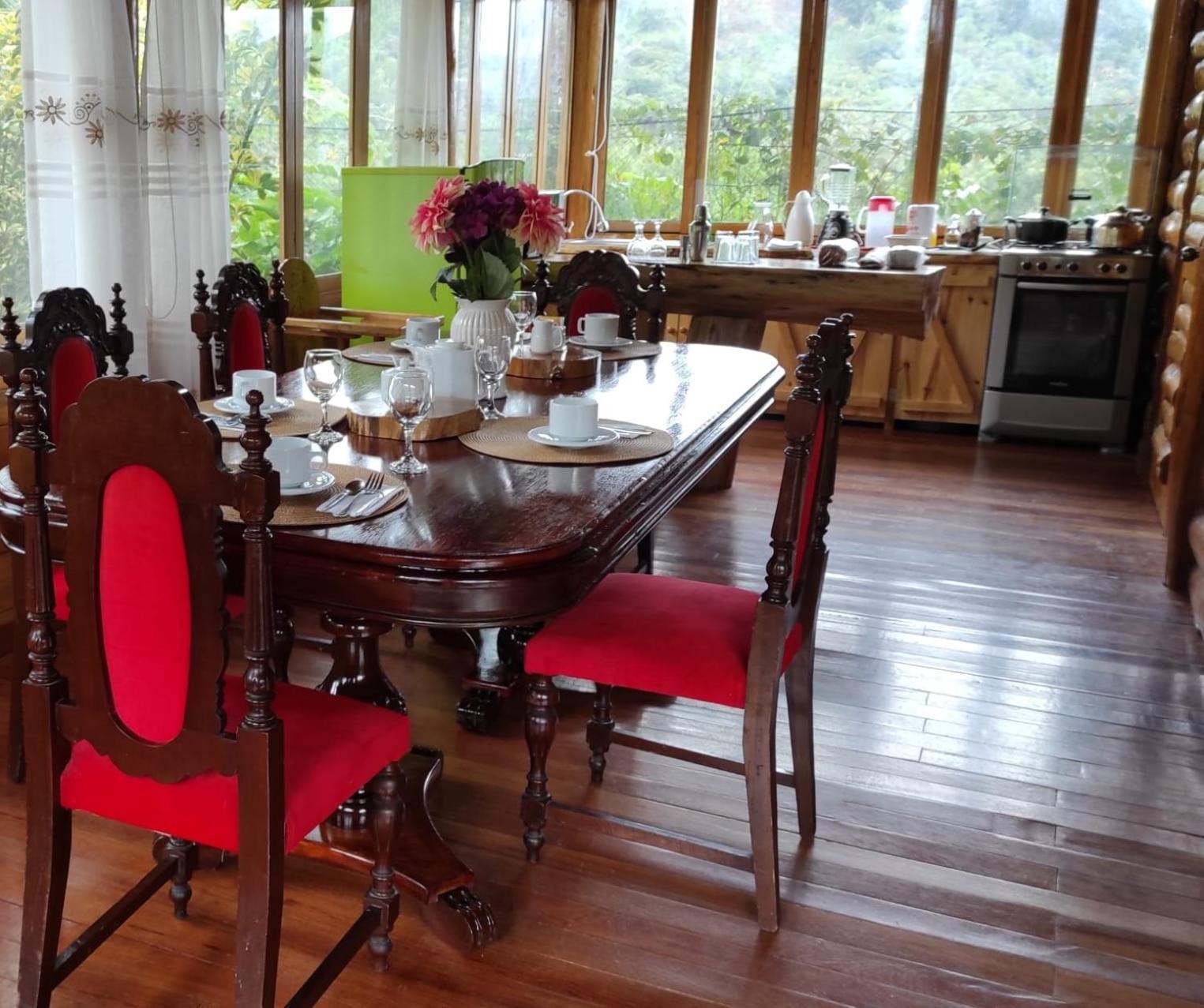 Hassinger Ranch Cabanas Oxapampa Cameră foto