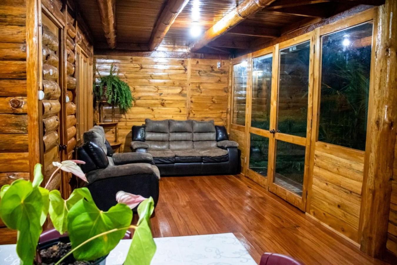Hassinger Ranch Cabanas Oxapampa Cameră foto
